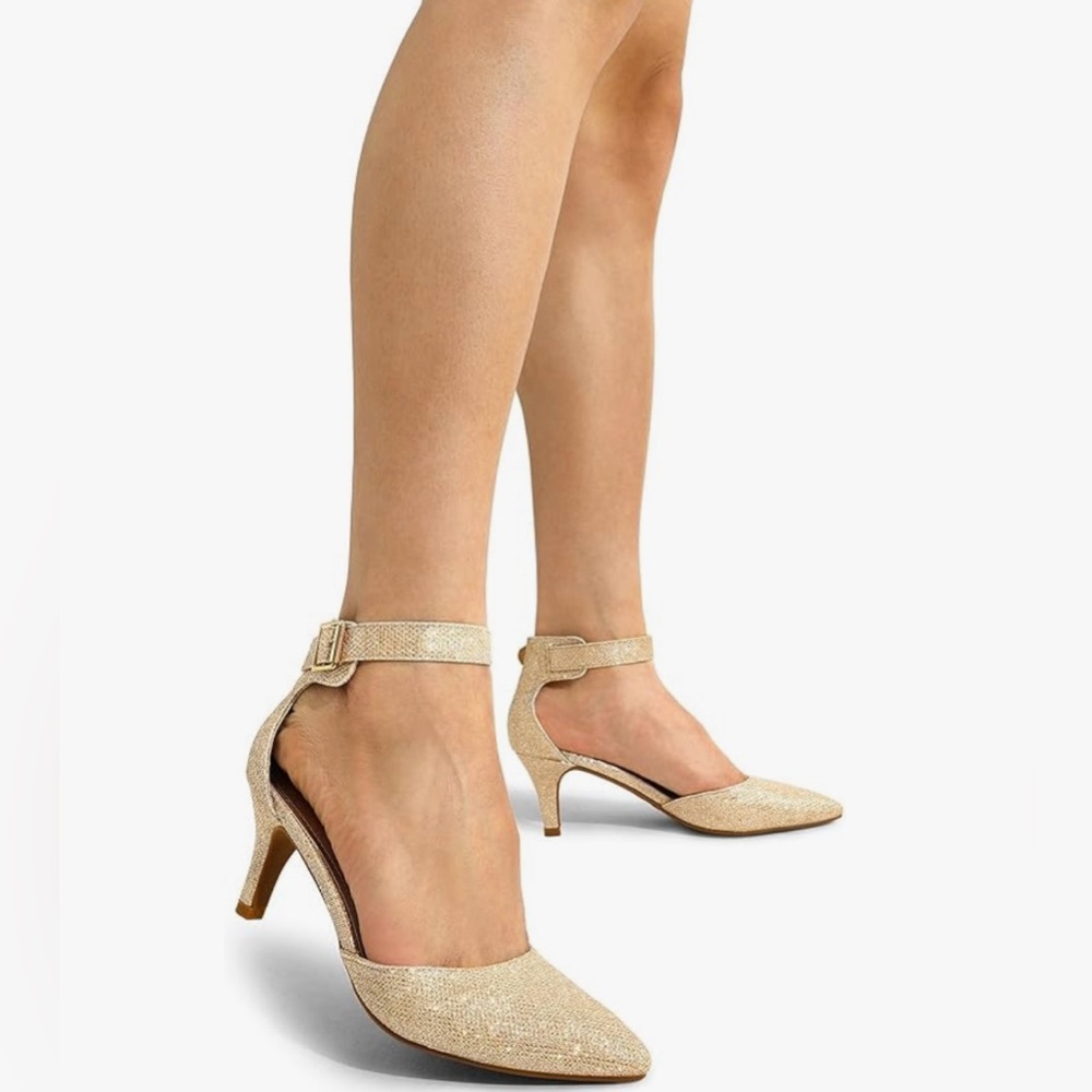 LIKE NEW Dream Pairs Shimmering Gold Ankle Strap Heels